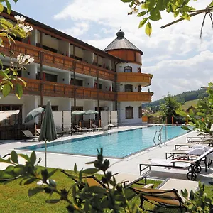 4* Отель Wellness Bayerischer Hof